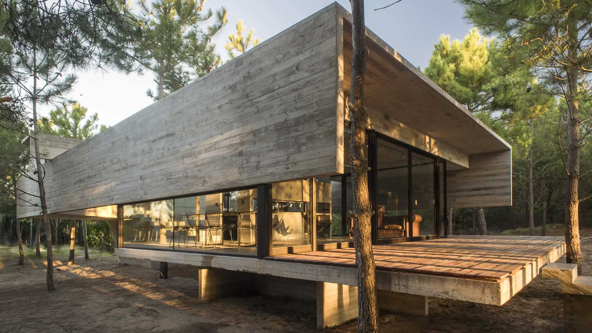 contemporary brutalist house in argentina - Luciano Kruk_outside