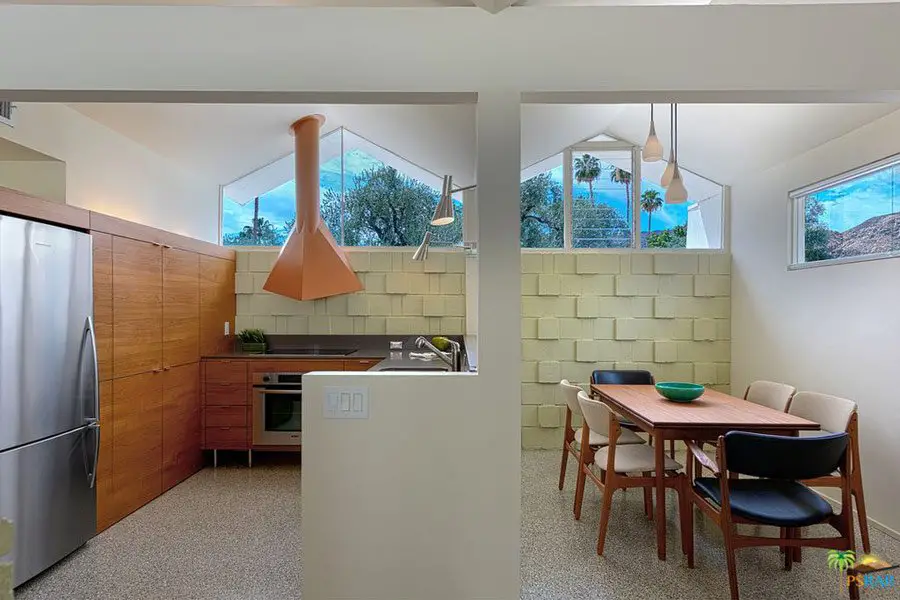 Barry Berkus mid-century house Palm Springs - dining