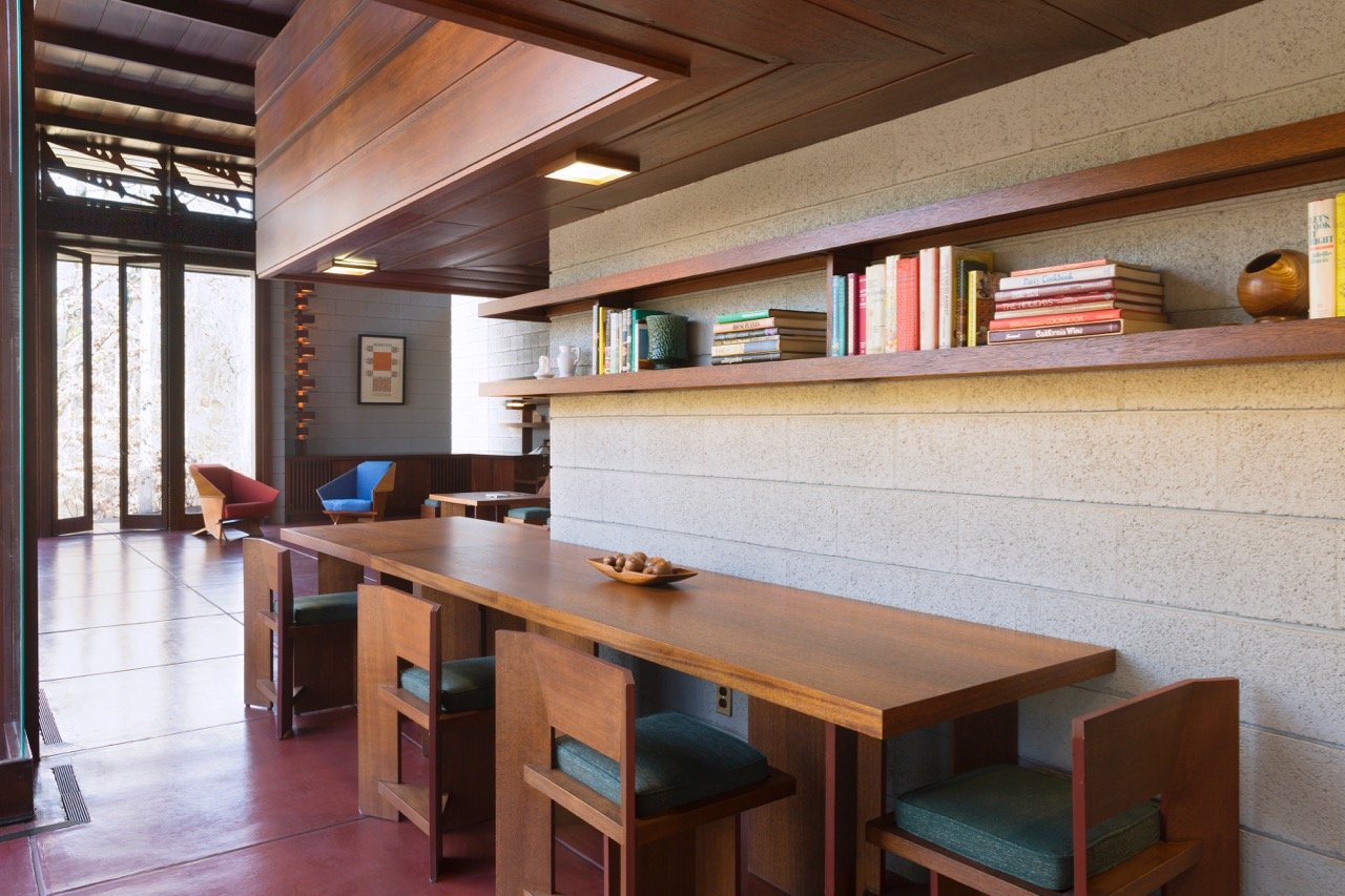 Frank Lloyd Wright - Bachman-Wilson House - dining area