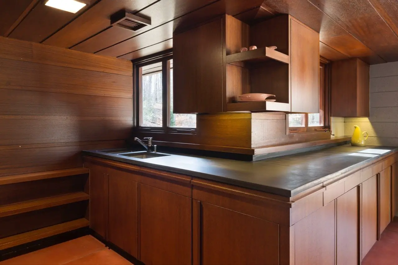 Frank Lloyd Wright - Bachman-Wilson House - kitchen