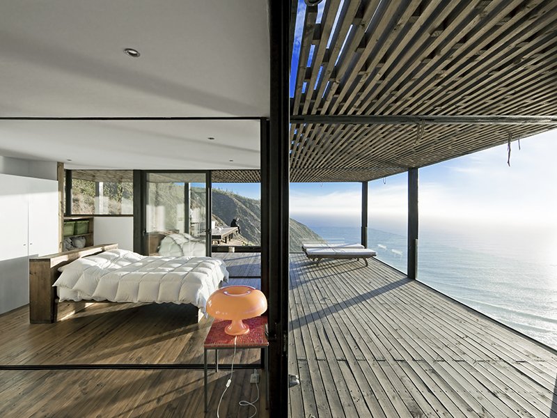 Modernist House Till - WMR Architects - terrace bedroom