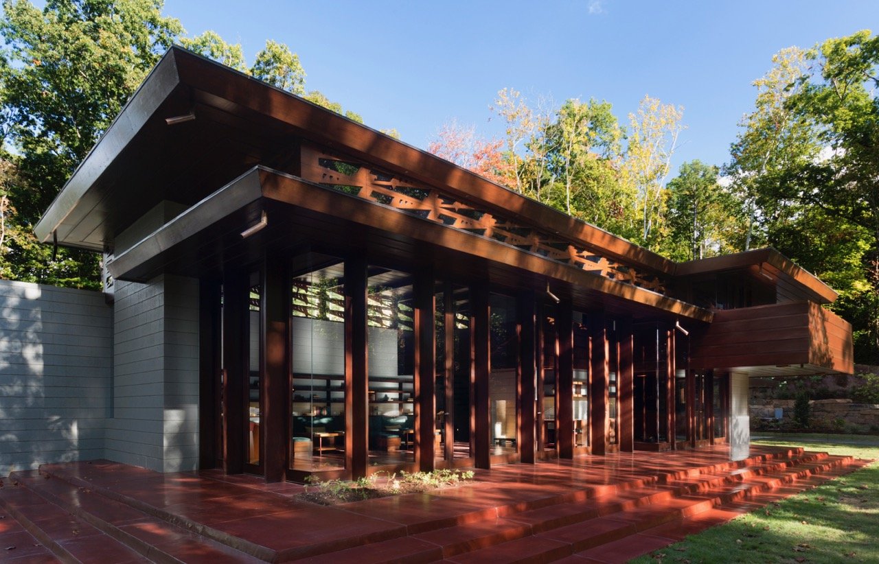 Frank Lloyd Wright - Bachman-Wilson House - outside back