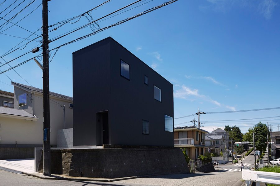 Takatina Design - Black Box House - exterior