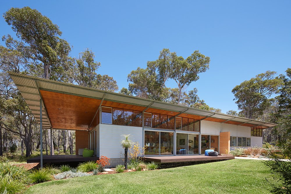 Contemporary Bush House - Australia - Archterra Architects - exterior
