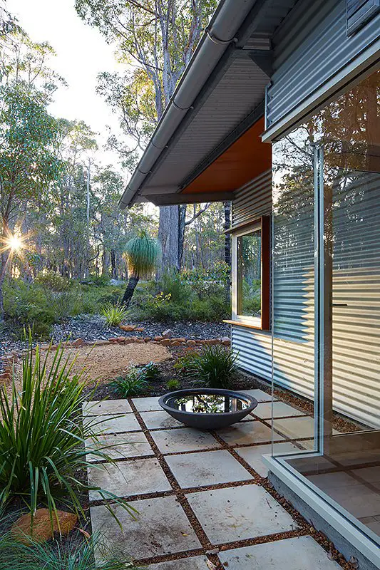 Contemporary Bush House - Australia - Archterra Architects - exterior