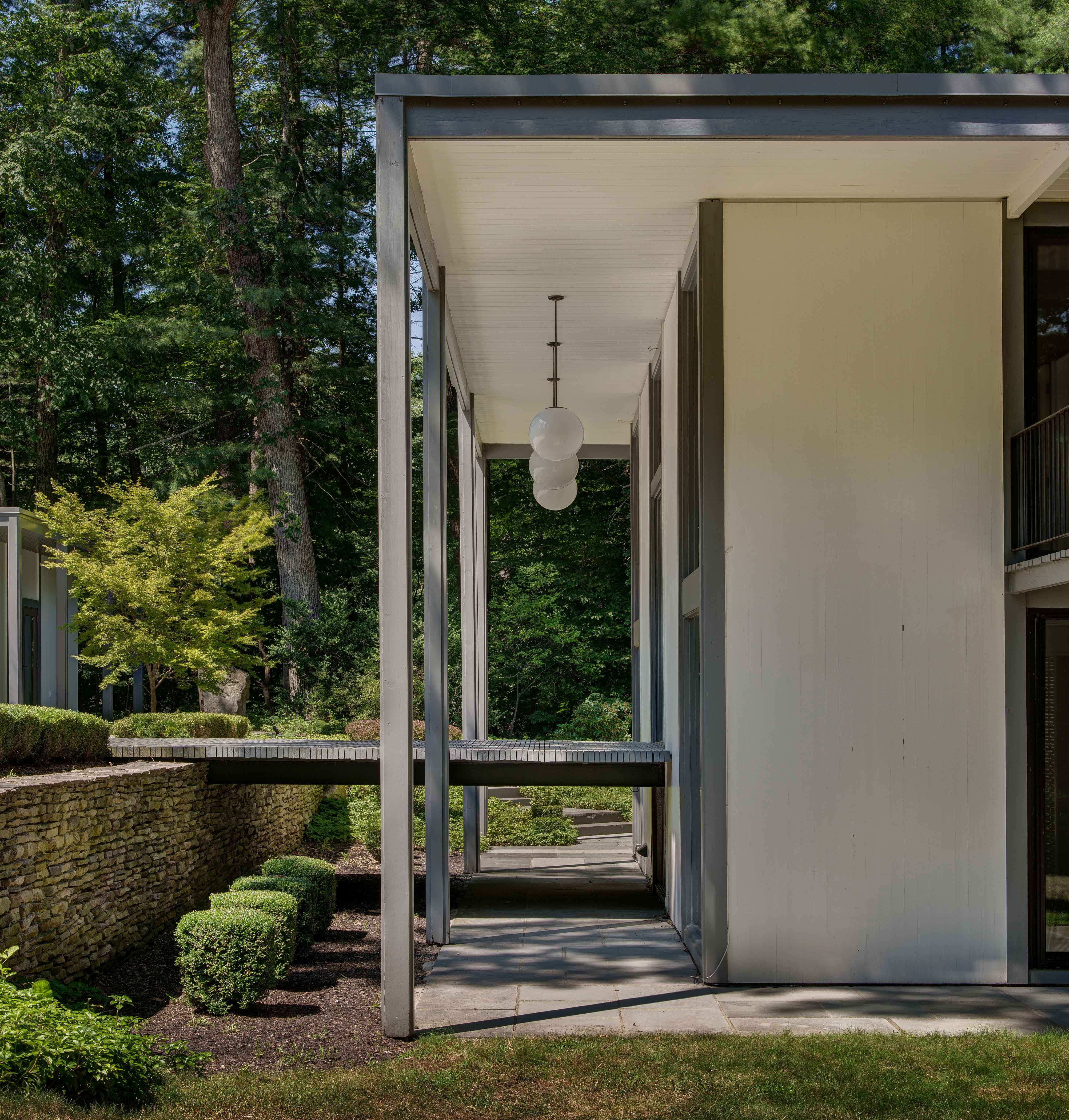 DeSilver House - John Black Lee - New Canaan - exterior side