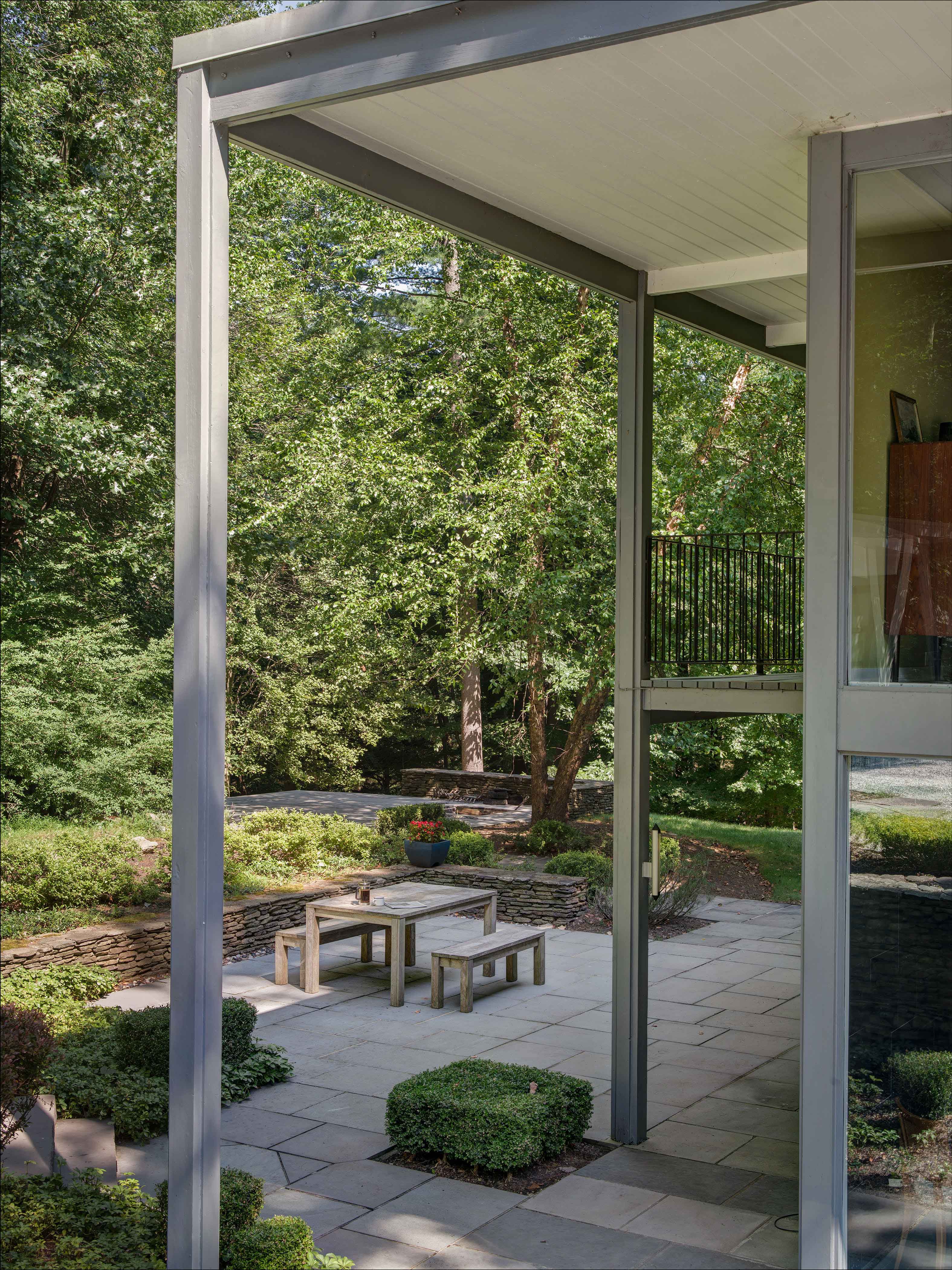 DeSilver House - John Black Lee - New Canaan - exterior