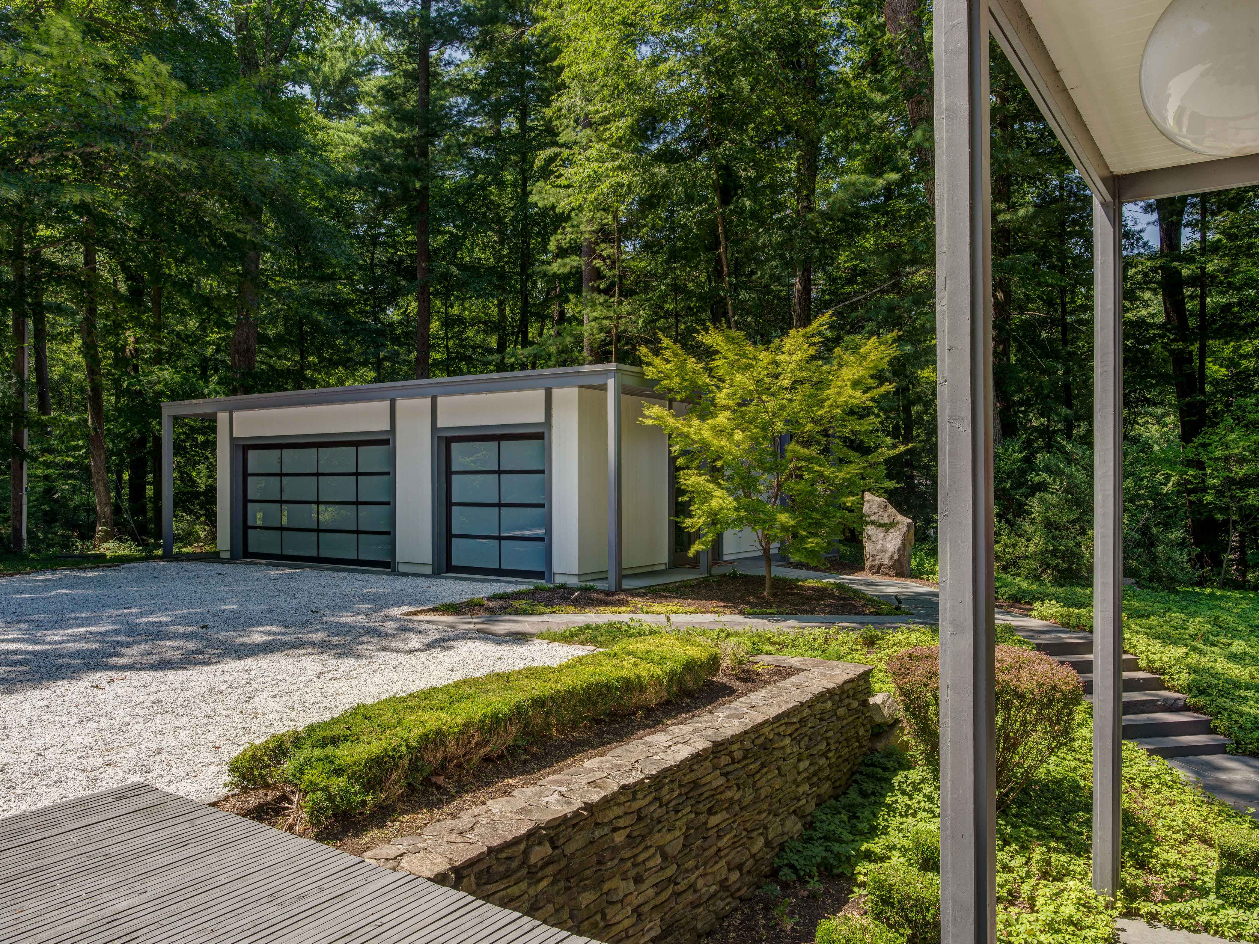 DeSilver House - John Black Lee - New Canaan - exterior