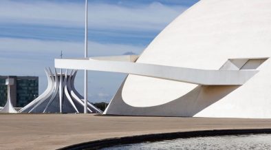oscar niemeyer - brazilia - photo Haruo Mikami