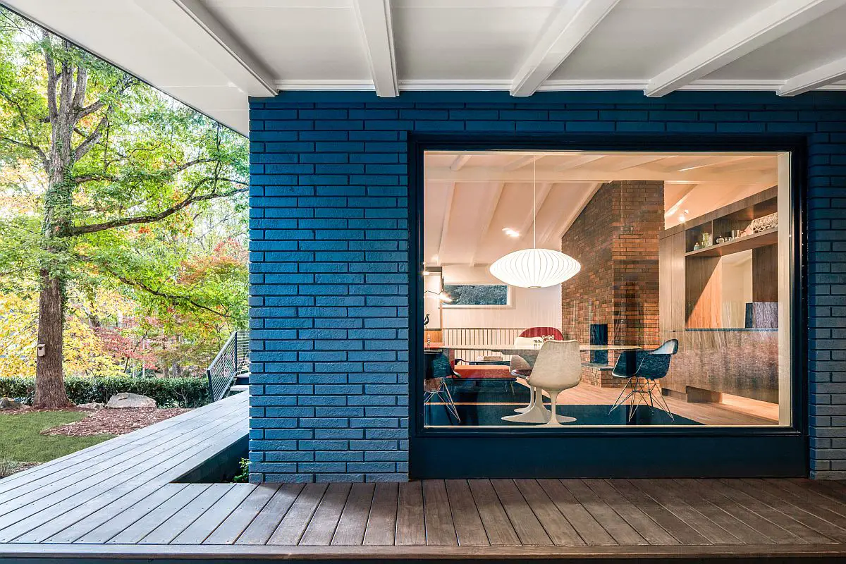 This Renovated Mid-Century House Features a Stunning Exterior - Mid ...
