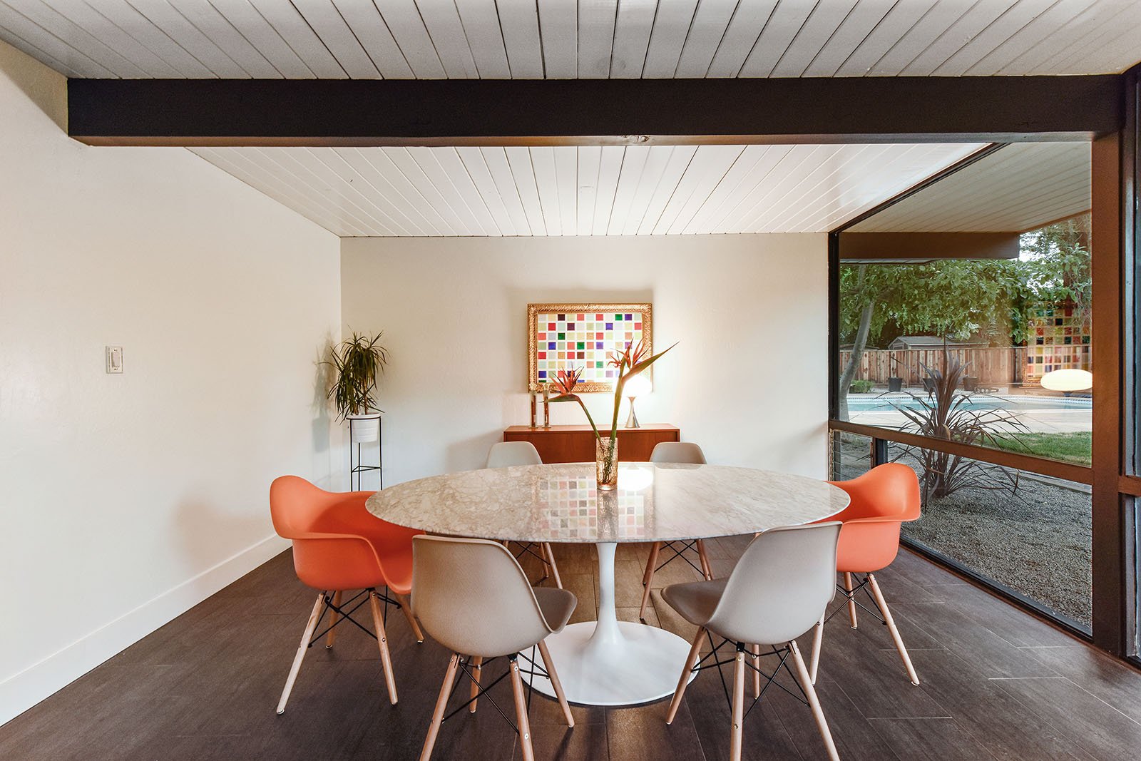 big size Eichler in Walnut Creek - dining area