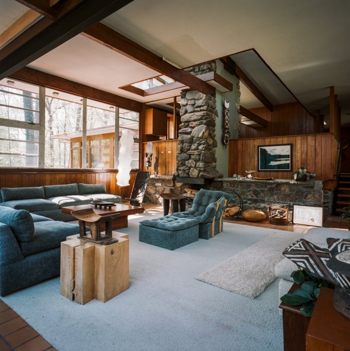 The Bier House, designed by Kaneji Domoto - living room