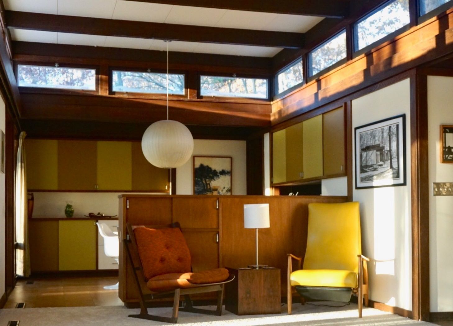 Tim Hills mid-century House - Kalamazoo - living room