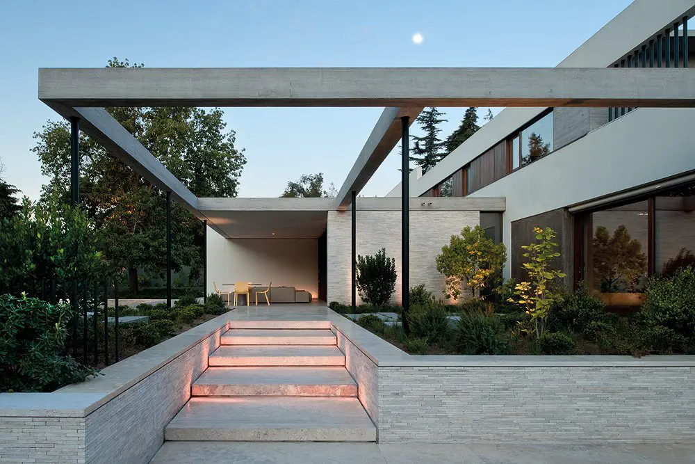 57studio - contemporary FLD house - exterior entrance