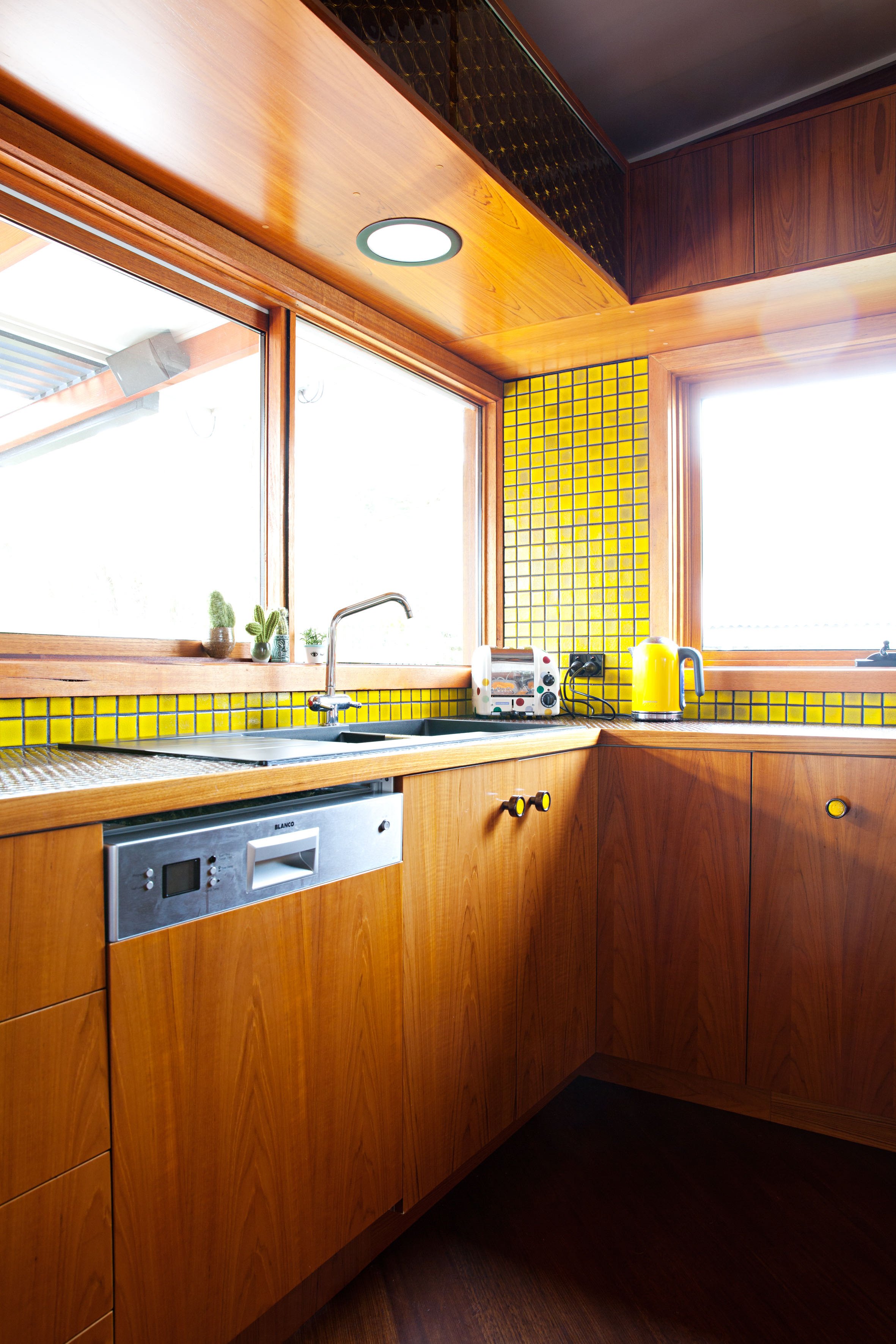 Annie Price - mid-century Beaumaris house - kitchen