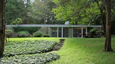 philip-johnson-booth-house-modernist-home-exterior front