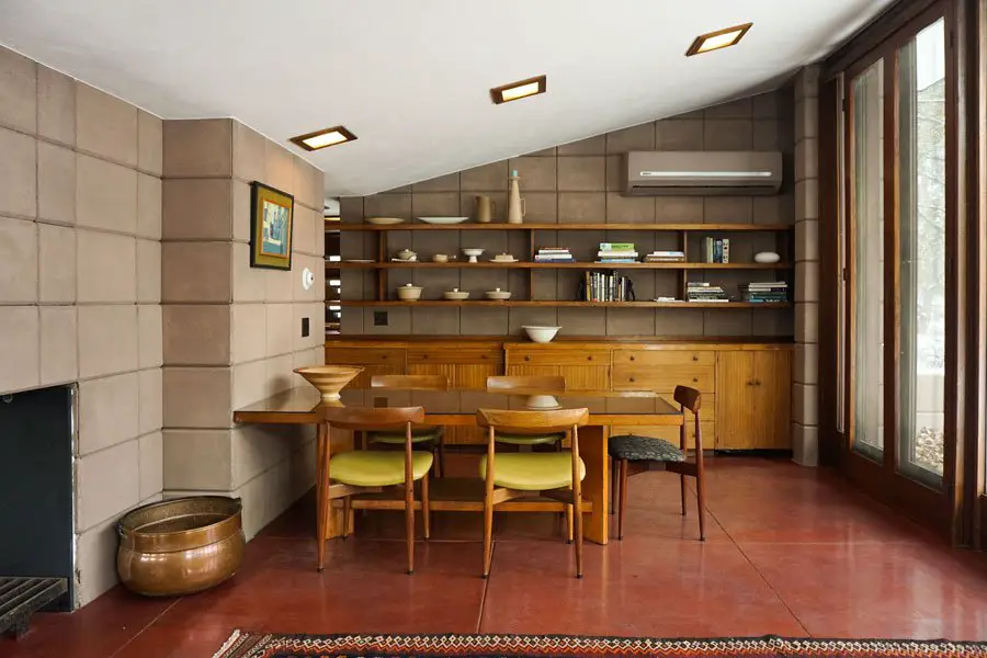 Frank Lloyd Wright - Eppstein House - dining area