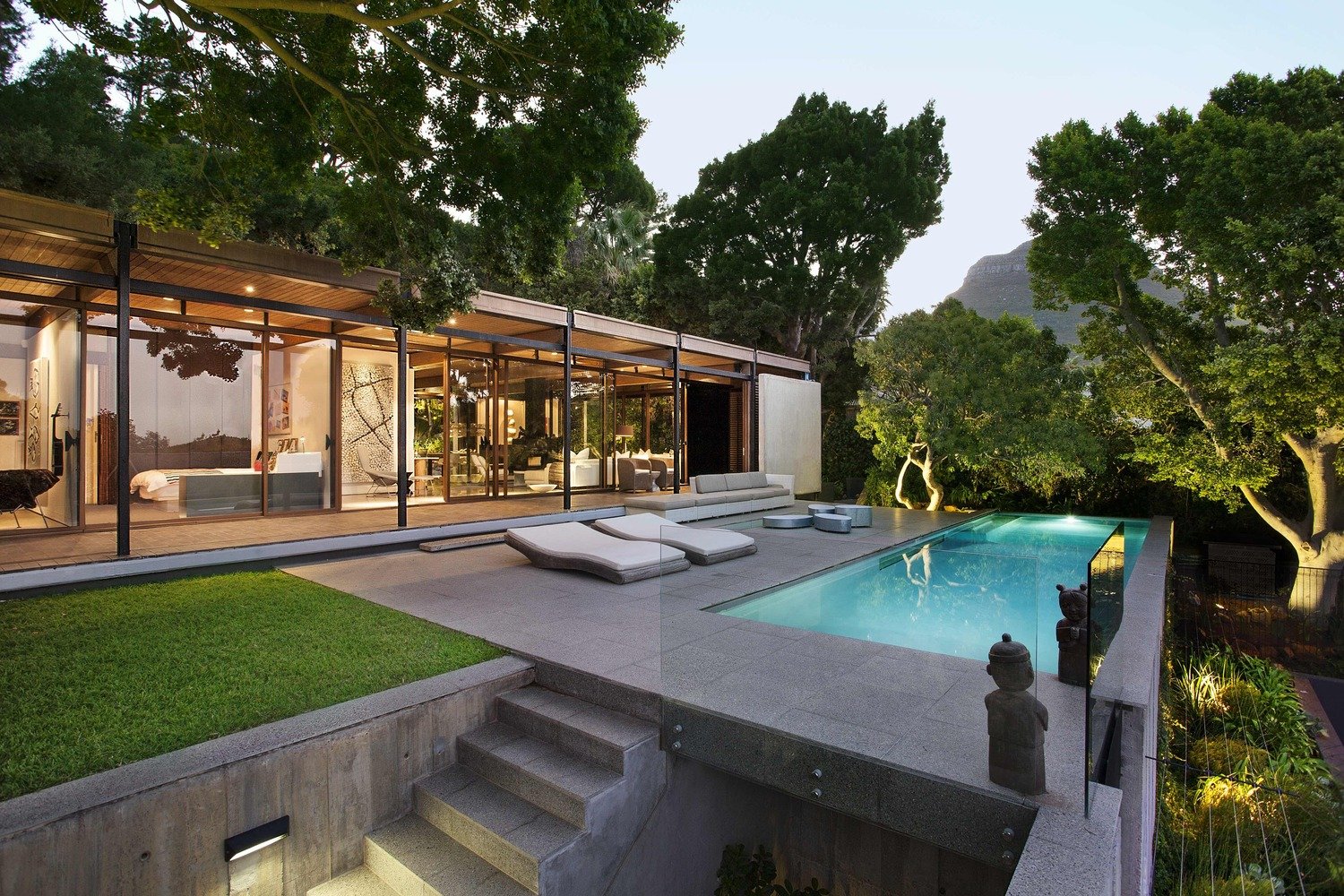 Renovated Mid-Century Home in Cape Town by SAOTA - pool