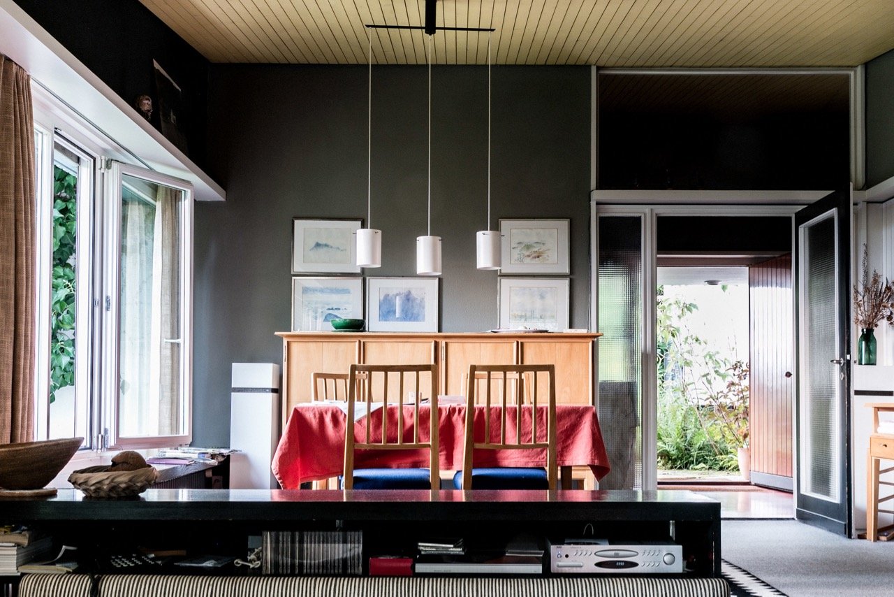 mid-century house by Leo Hafner - Lake Zug, Switzerland - dining area