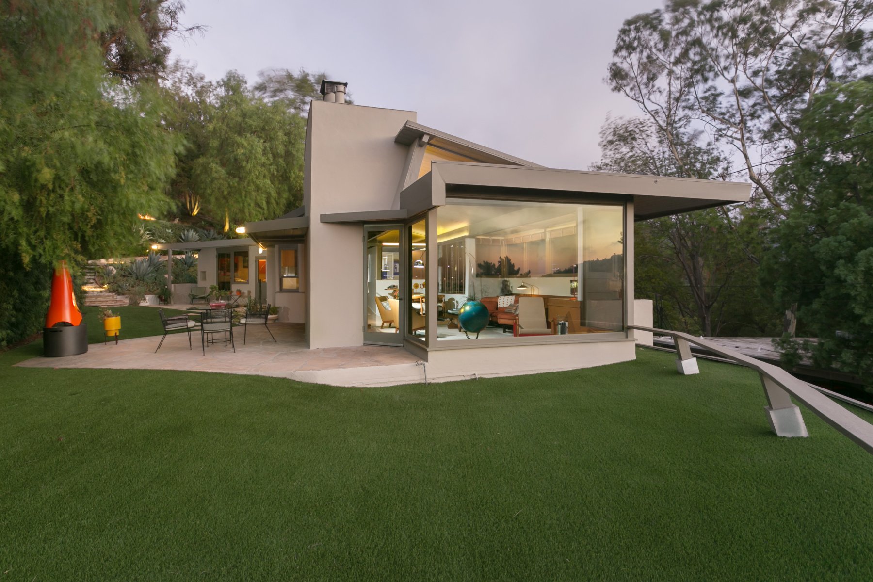 Rudolph Schindler - roxy roth residence - exterior