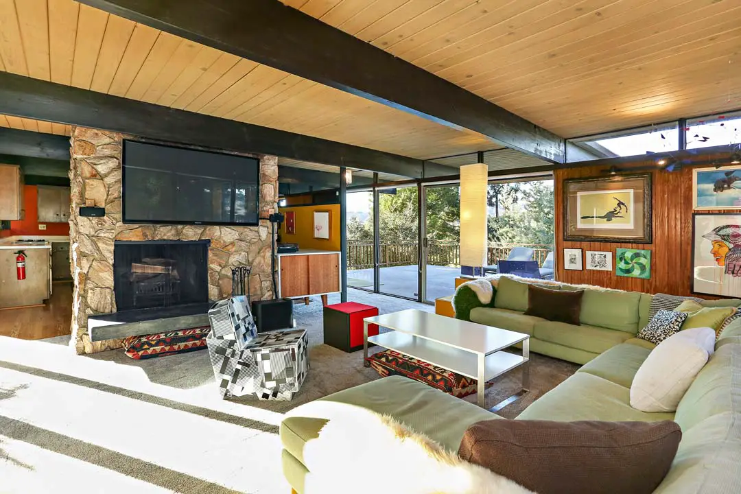 mid-century house Los Angeles - architect Dick E. Lowry - living room