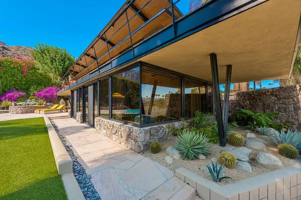 Alexander House - Palms Springs - mid-century house - exterior view