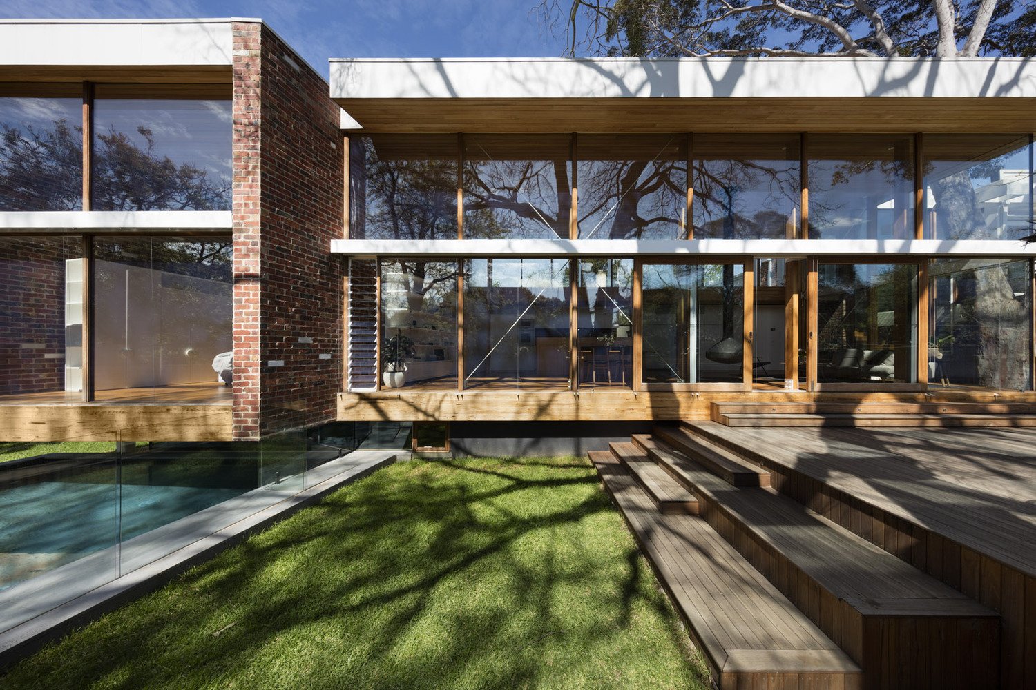 mid-century renovation in Victoria - Camberwell House - AM Architecture - exterior