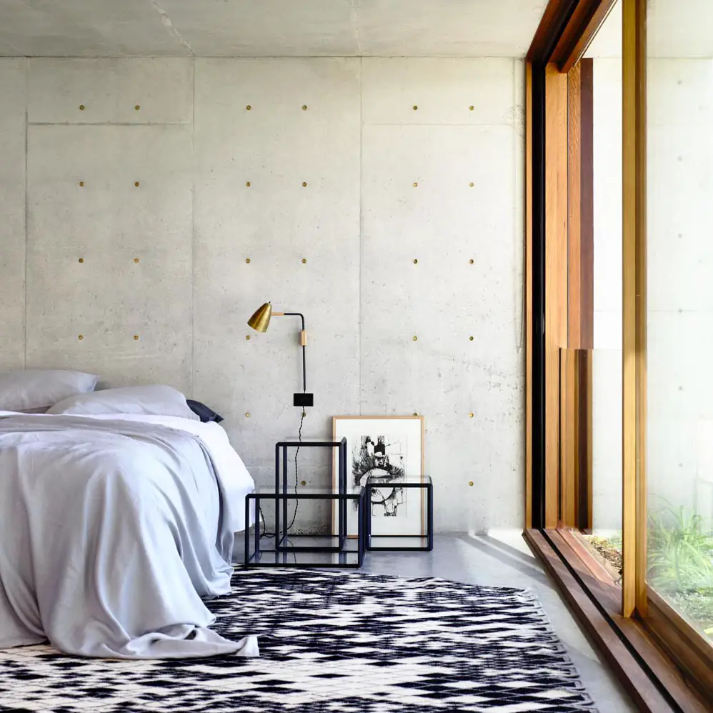 Contemporary Modernist Concrete House - Auhaus Architects - bedroom