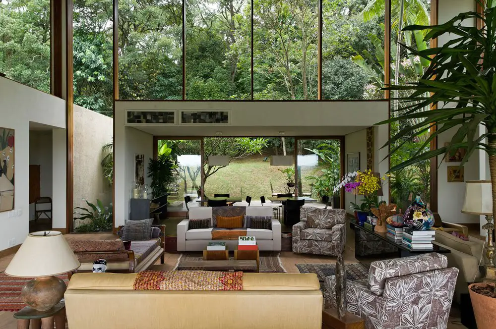 contemporary Brazilian house - gui mattos residencia baroneza - living room