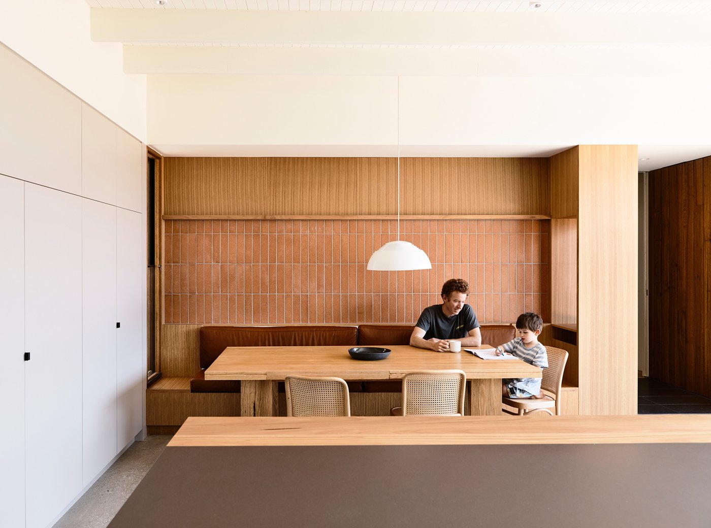 Brunswick House - Architect Rob Kennon - dining area