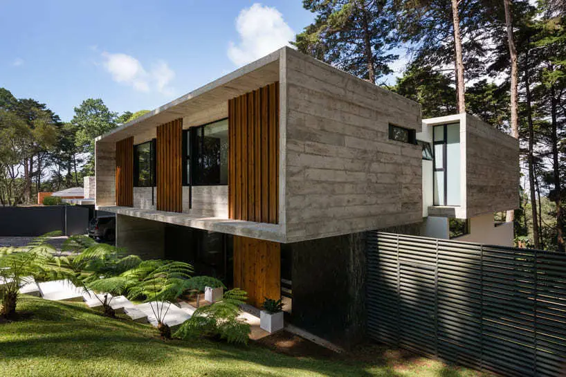 LP1 House - Paz Arquitectura - outside view