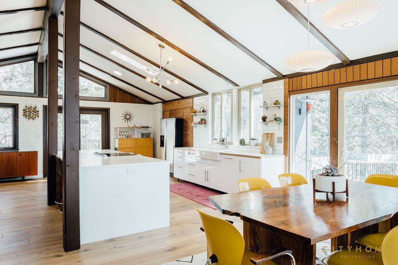 mid-century house for sale in Utah - dining area