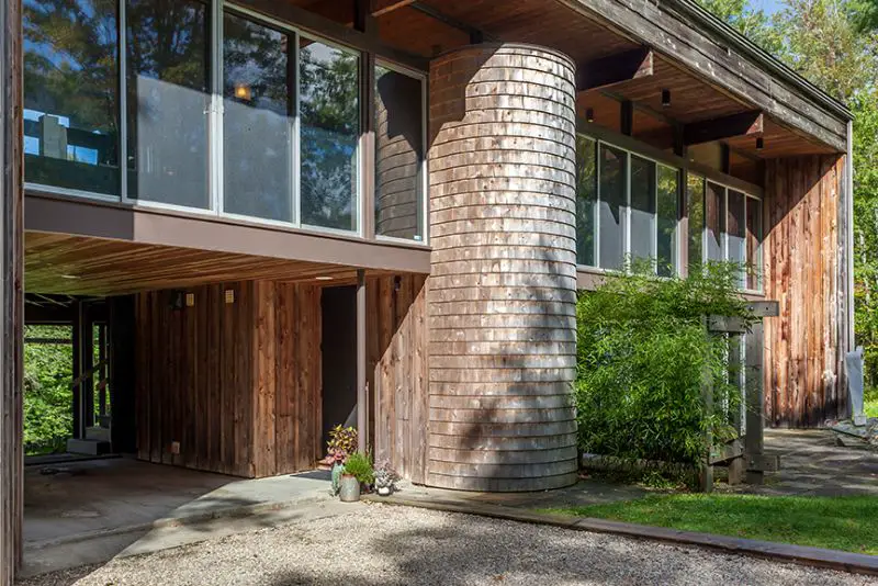 mid-century house in Falls Village, CT - exterior entrance