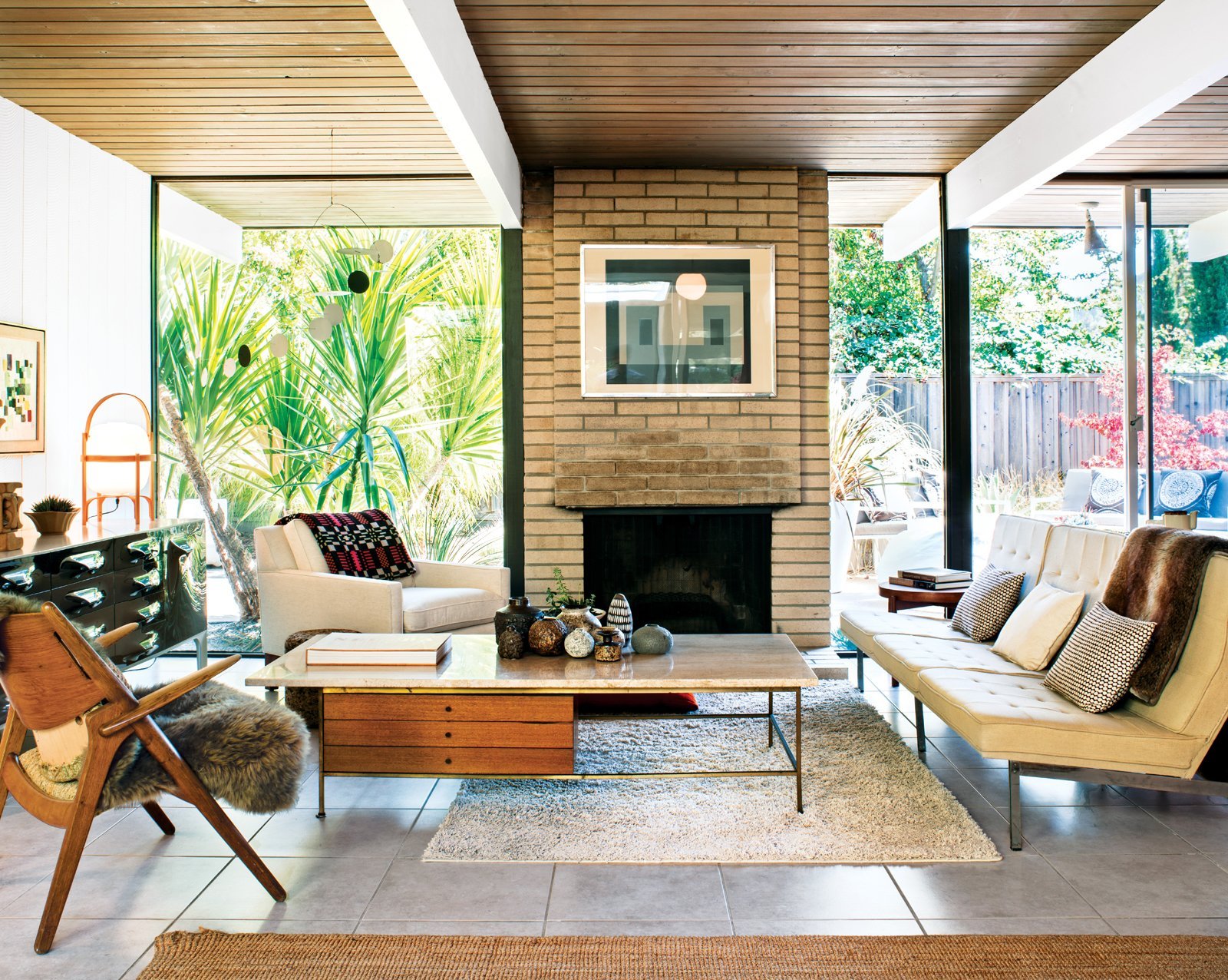 Eichler Home San Rafael - living room