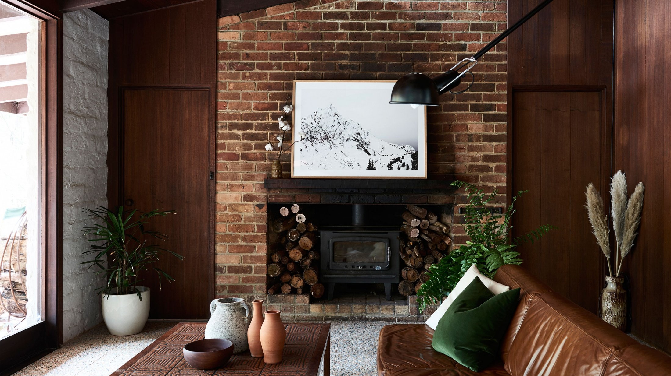 mid century modern Warrandyte Home - living room 2