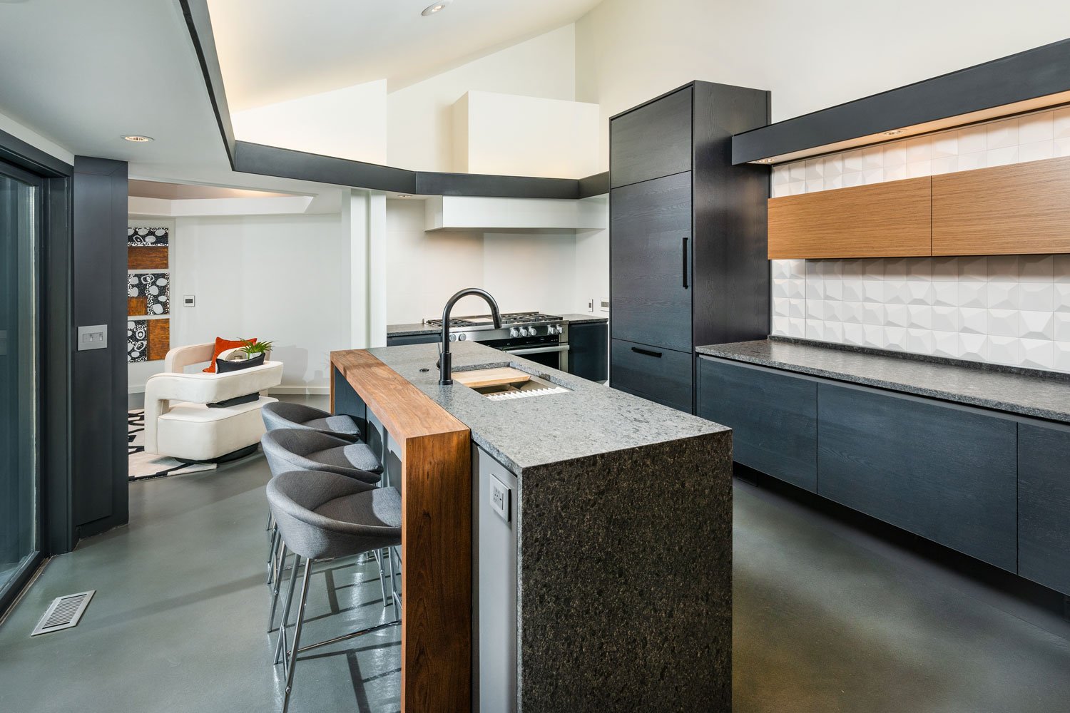 Robert-M-Green---organic-mid-century-house- kitchen