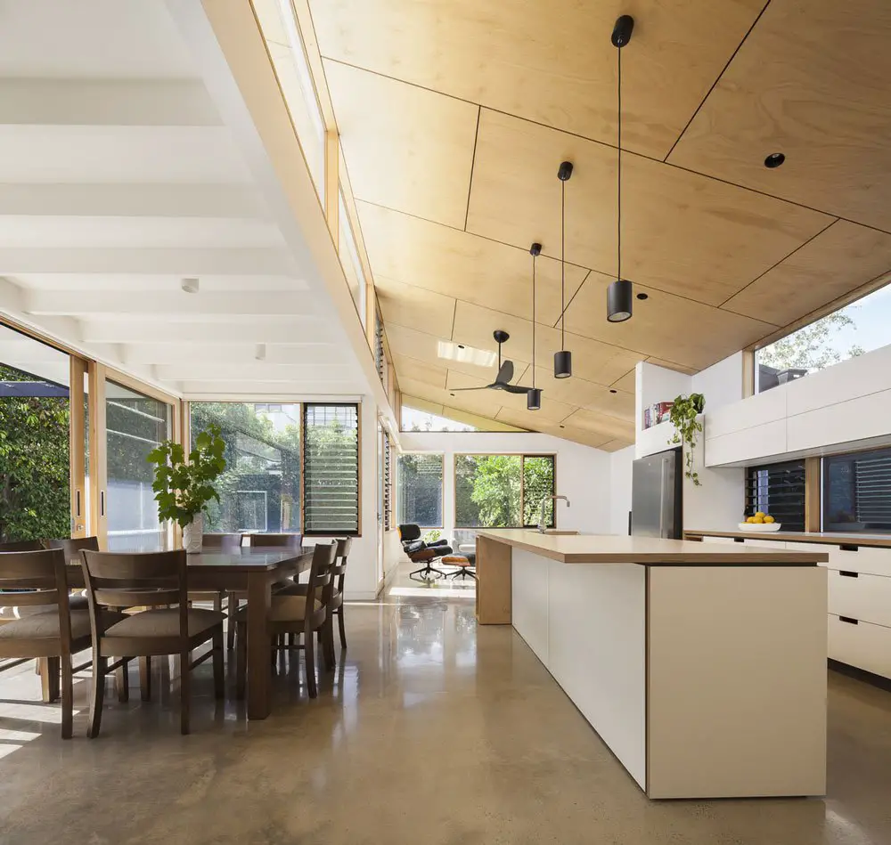 Ben-Callery-Architects---modern-house---Month-Albert-BW-House