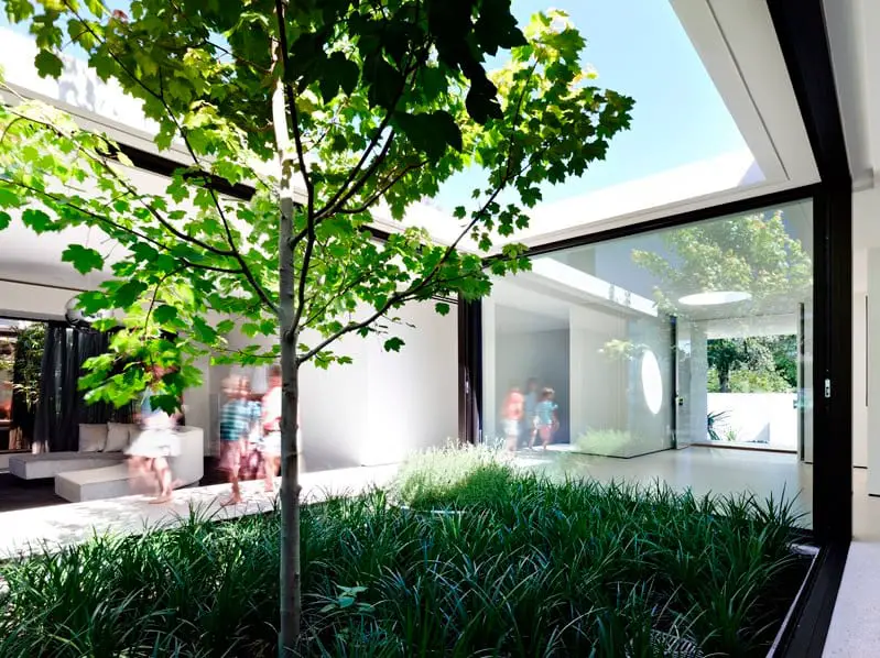 McKimm Architects - Yuille house_patio