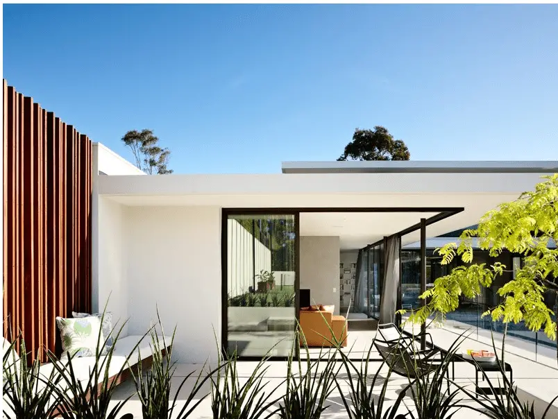 McKimm Architects - Yuille house_view from the garden