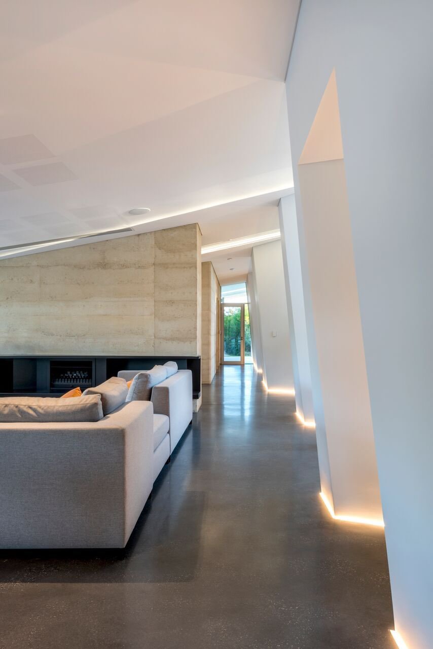 Modern House - Bartram RD - Mountford Architects - living room