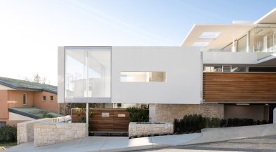 Modernist apartments - Overton Terraces - Braham architects - front