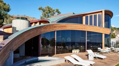 John Lautner - Carbon Beach House renovation - outside terrace