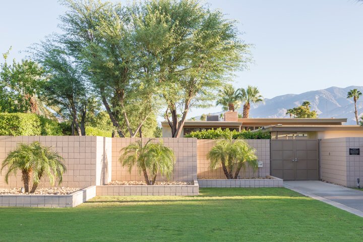 Frank Sinatra - Palms Springs midcentury home - exterior 