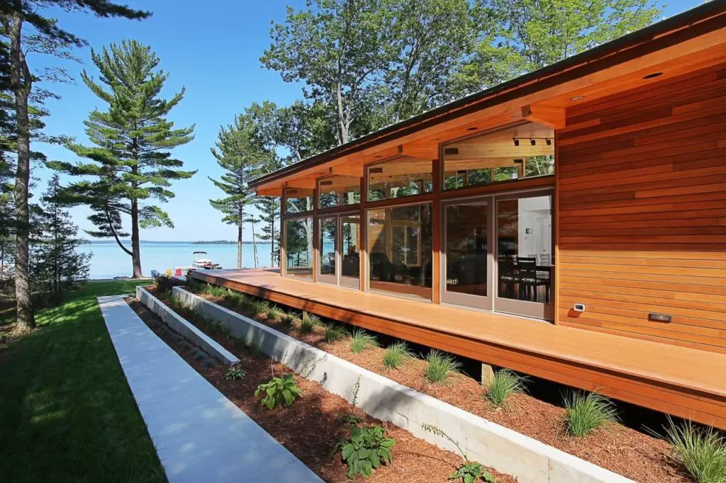 midcentury inspired lake house in Michigan