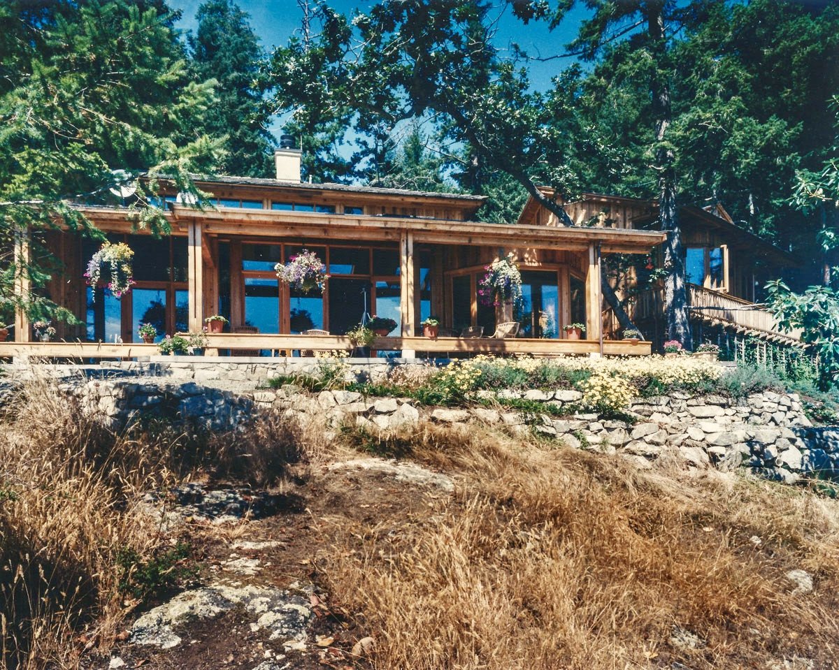 Modern Residence - Heather Johnston Architect - Salt Spring Island - exterior back