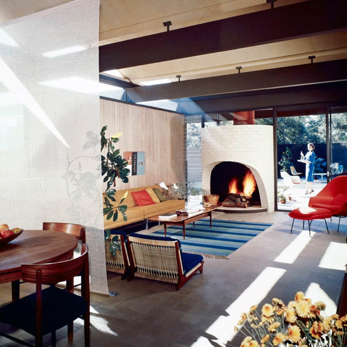 Mid Tim's This Home Serves as a Defining Structure for Midcentury Architecture in ...