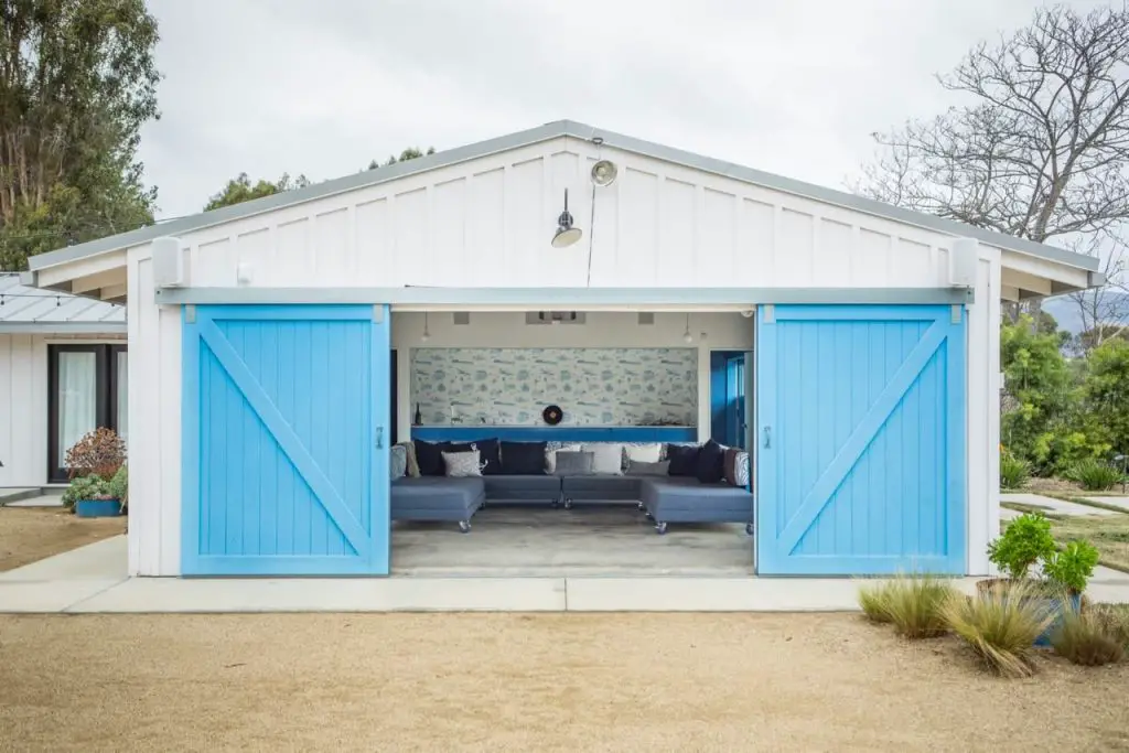 Malibu House - Barbara Bestor - modern midcentury - outside