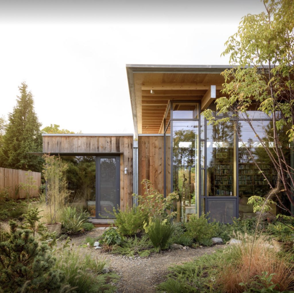 Olson Kundig - Modern City Cabin - Seattle- exterior back