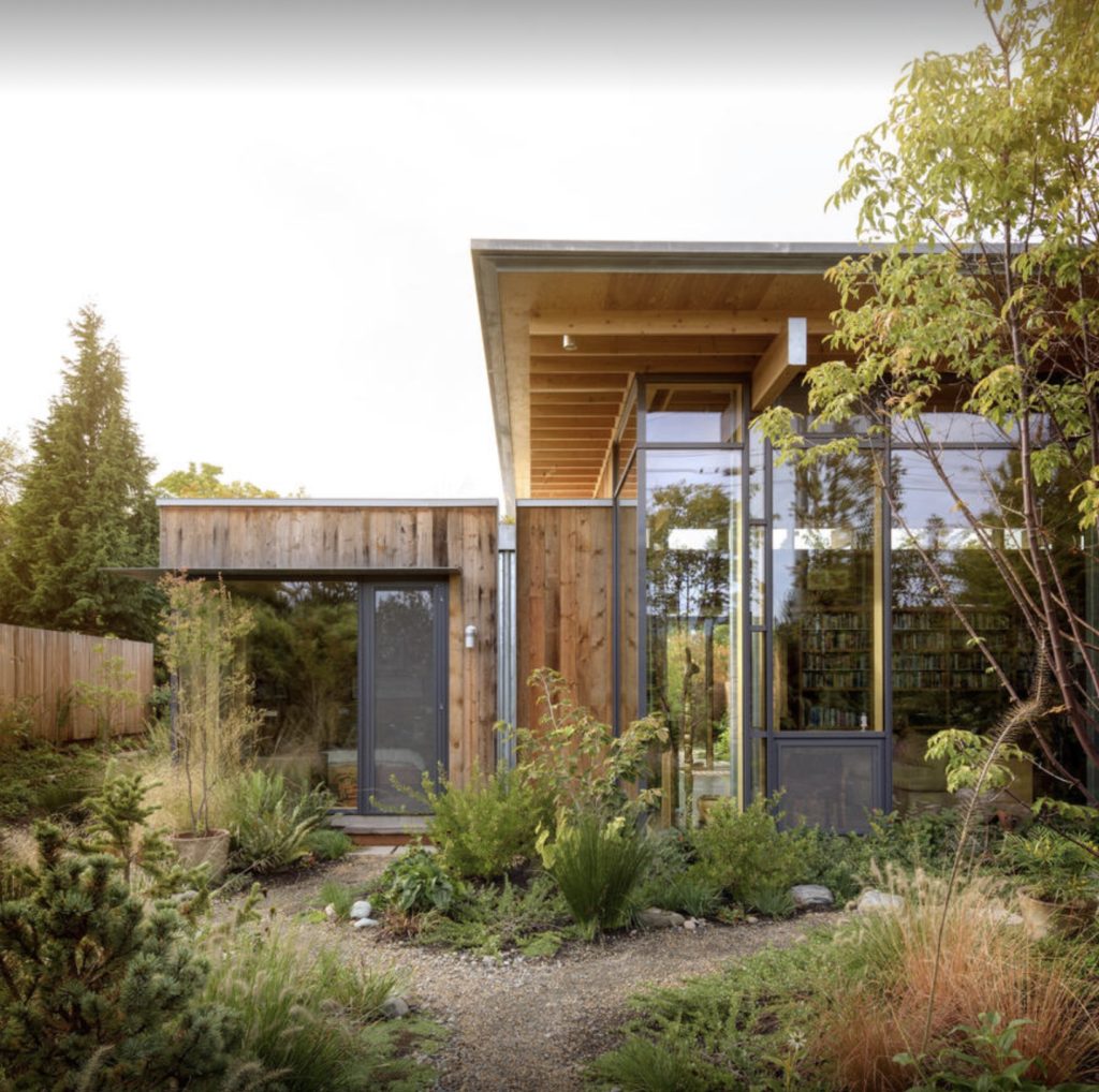 Olson Kundig - Modern City Cabin - Seattle- exterior back