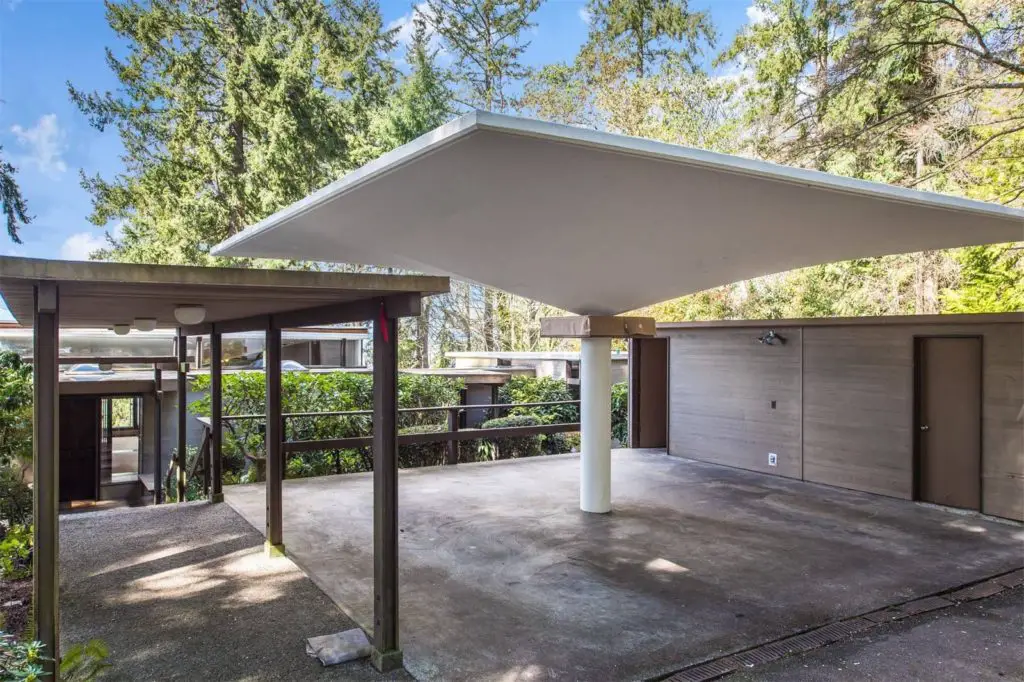 1965 midcentury forest retreat Washington - 